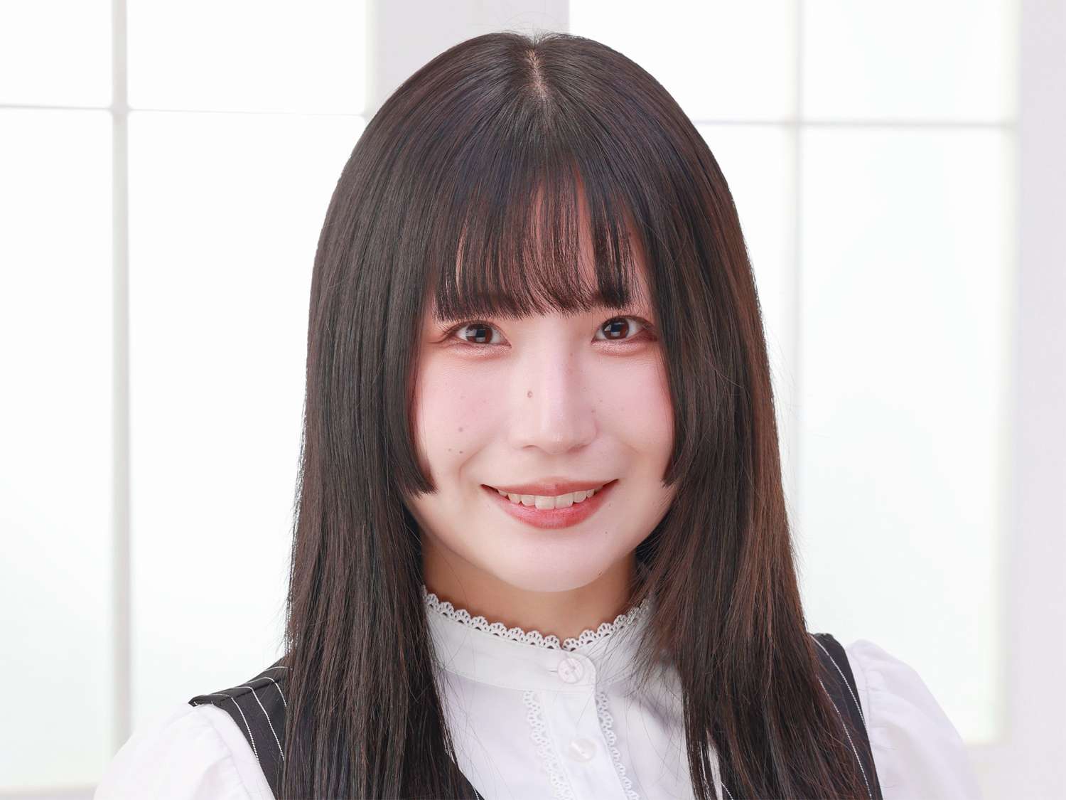 【理想的】声優オーディション写真 成功する服装、髪型のトレンド紹介 17 声優 宣材写真